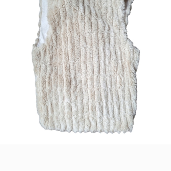 BB Dakota Keith Faux Fur Vest In Outmeal Sz Small - Picture 6 of 10